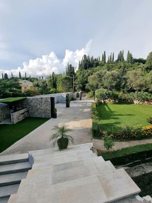 Luxvilla Agioi Deka (Corfu)